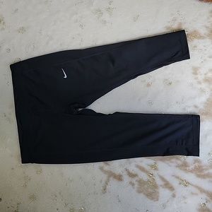 Nike dry-fit leggings